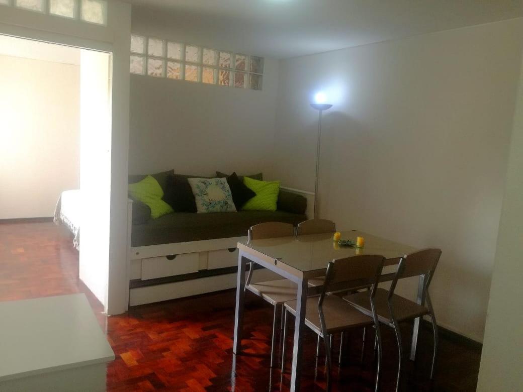 Appartamento Acogedor Departamento Frente Al Parque Civico Mendoza Esterno foto