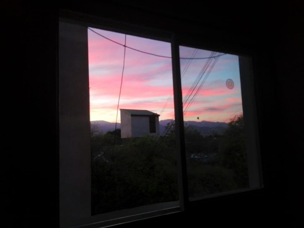 Appartamento Acogedor Departamento Frente Al Parque Civico Mendoza Esterno foto
