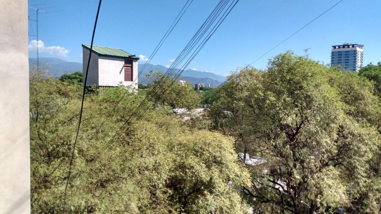 Appartamento Acogedor Departamento Frente Al Parque Civico Mendoza Esterno foto